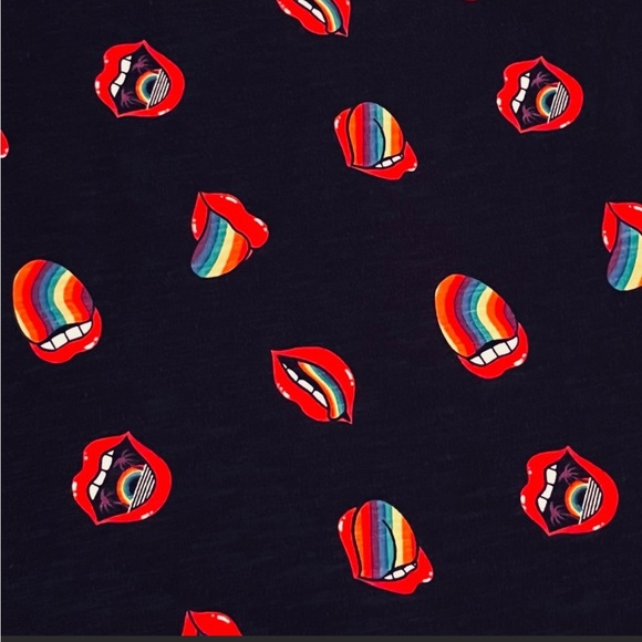 NWT Torrid Pride Rainbow Lips Print Soft Tee - Picture 5 of 6